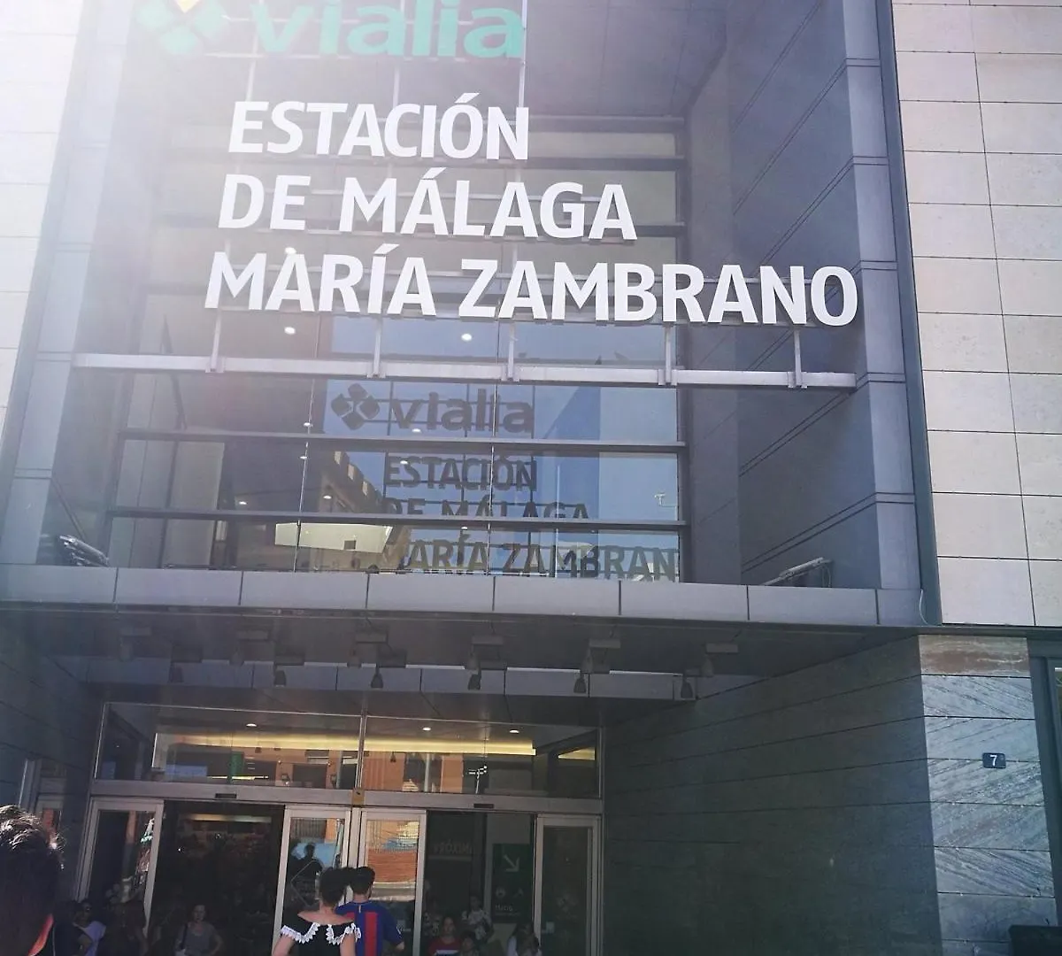 Habitacion Privada Centro Malaga Cerca Tren Maria Zambrano Y Playa Muy Buena Conexion Wifi 0*,  Spain