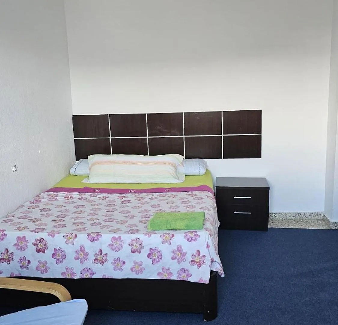 Homestay Habitacion Privada Centro Malaga Cerca Tren Maria Zambrano Y Playa Muy Buena Conexion Wifi