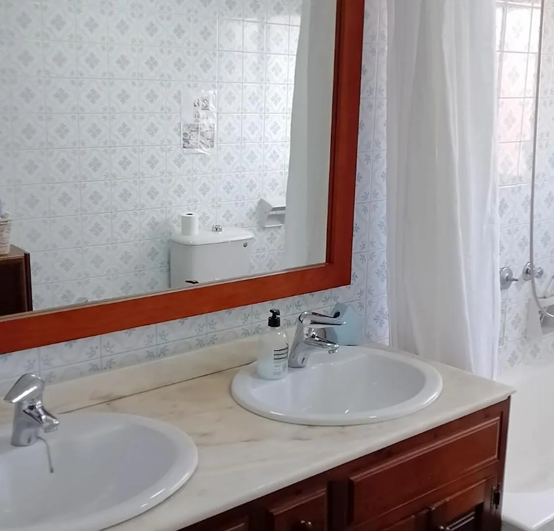 Homestay Habitacion Privada Centro Malaga Cerca Tren Maria Zambrano Y Playa Muy Buena Conexion Wifi