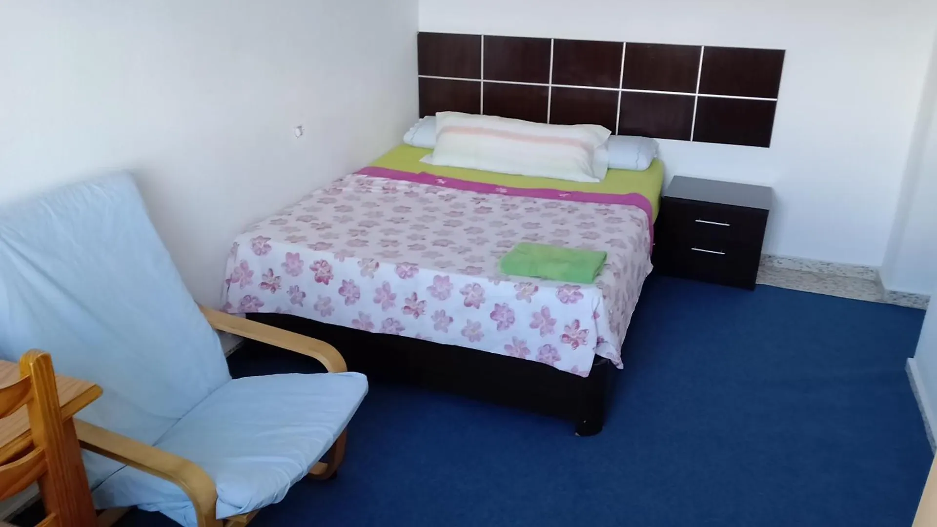 Habitacion Privada Centro Malaga Cerca Tren Maria Zambrano Y Playa Muy Buena Conexion Wifi